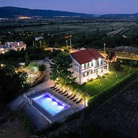 Villa Matko - Family Destination Zmijavci Exteriér fotografie