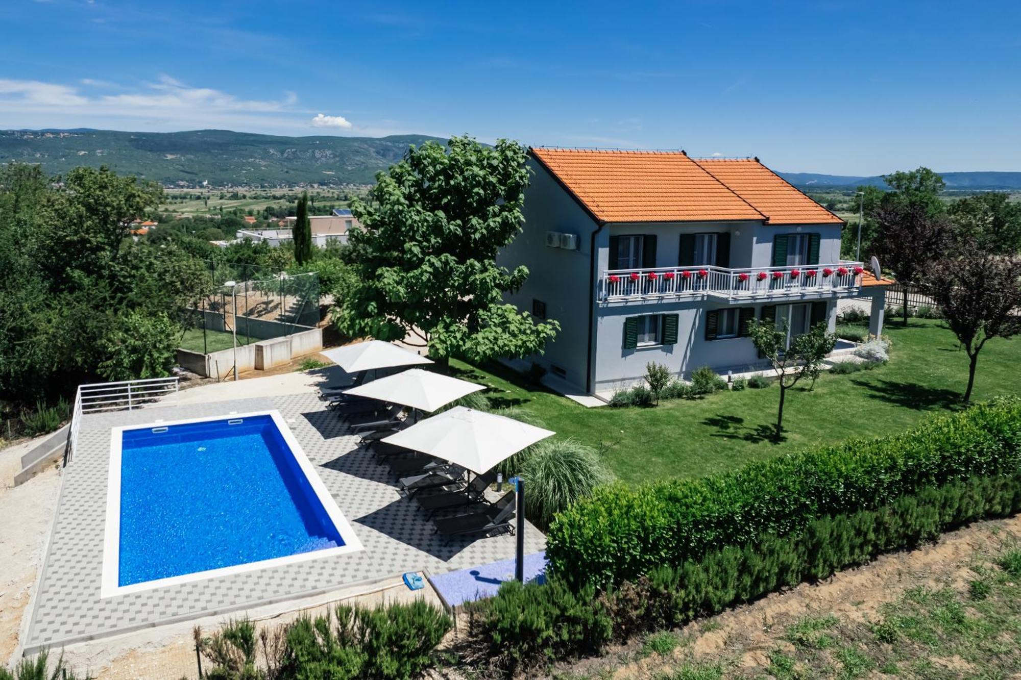 Villa Matko - Family Destination Zmijavci Exteriér fotografie