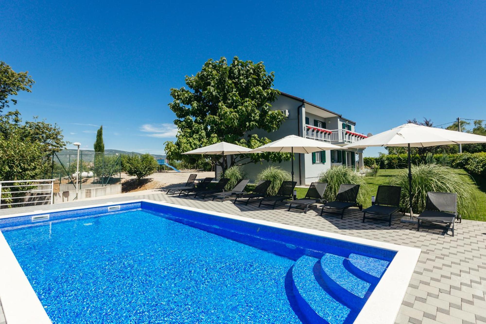 Villa Matko - Family Destination Zmijavci Exteriér fotografie