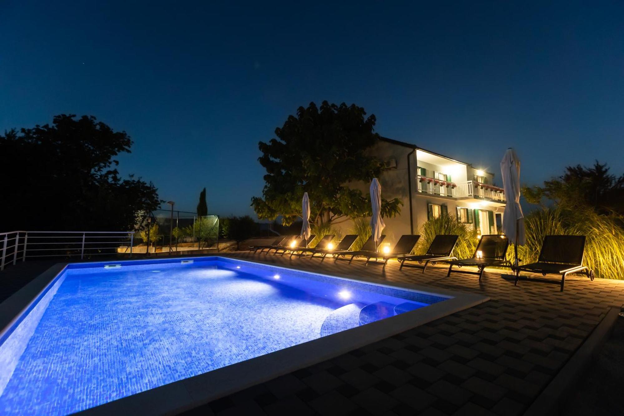 Villa Matko - Family Destination Zmijavci Exteriér fotografie